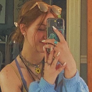 Meet your Posher, Emma